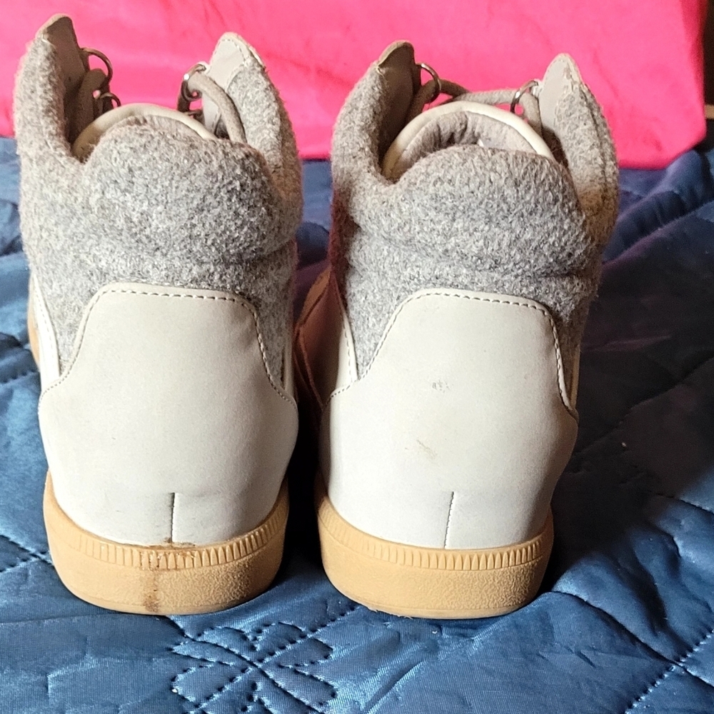Time and Tru Women's Knit High-Top Sneakers. Size 8. Never Worn - Picture 4 of 9
